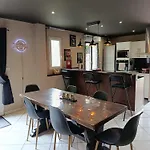 Apartment Le Manhattan Authentique Maison Climatisee 78 M2 Brasles